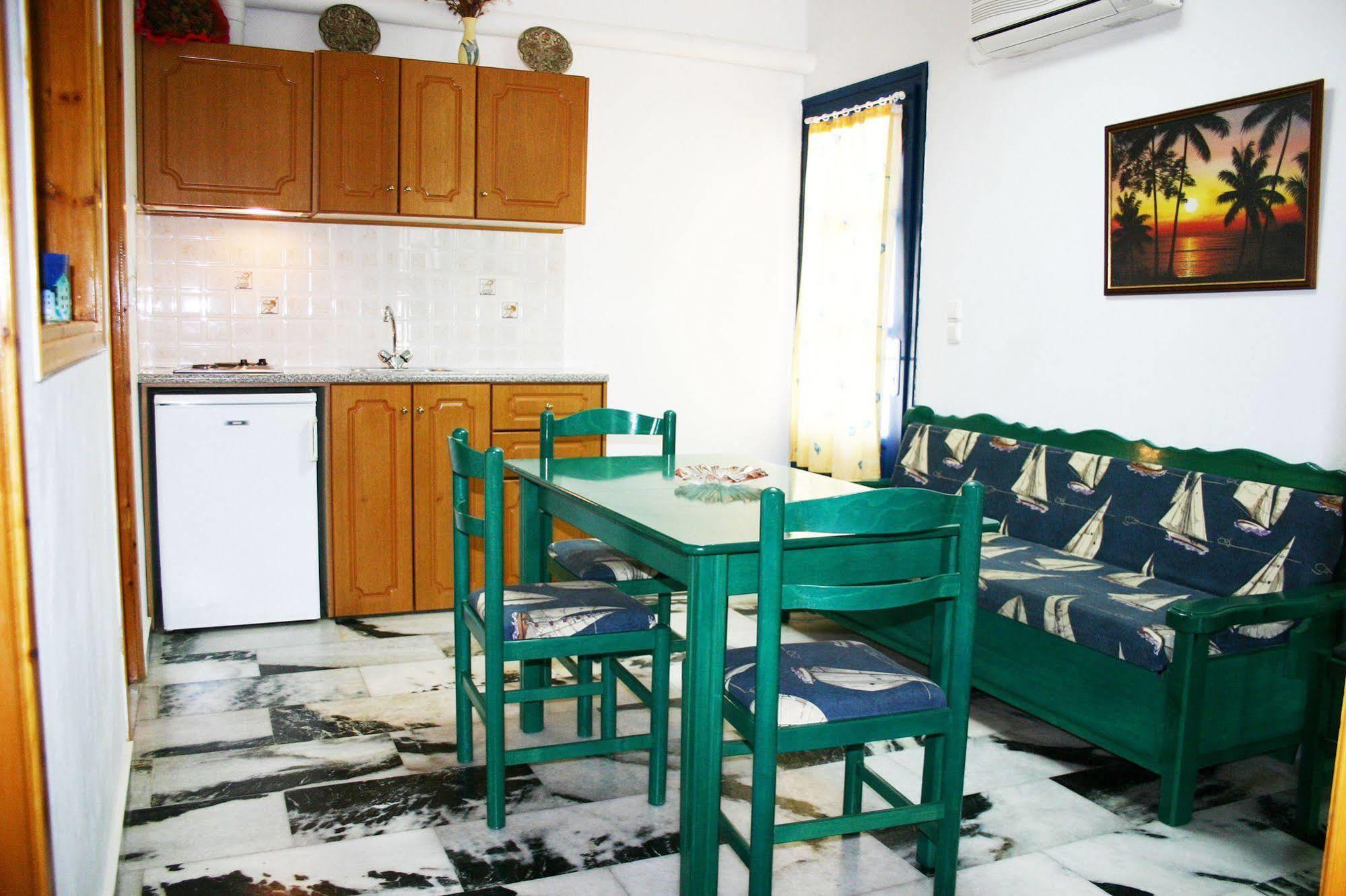 Ikaros Studios & Apartments Naxos City Ngoại thất bức ảnh